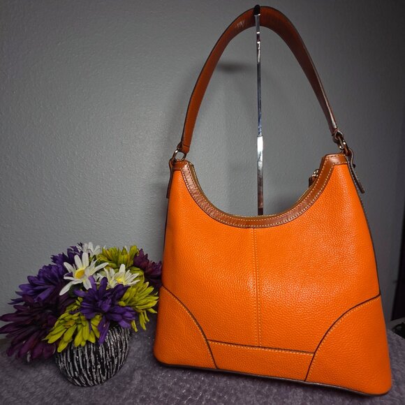 Authentic Like New Dooney and Bourke Wexford Hobo Bag comes with COA - Picture 3 of 11